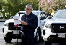 Entrega Alberto Islas más unidades vehiculares para brindar mejores servicios