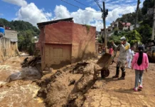 Reubicarán a 7 mil familias damnificadas por las lluvias en Veracruz, Hidalgo y Puebla
