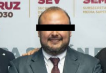 Detienen a exrector de la UPAV y a uno de sus colaboradores; permanecen a disposición de un juez