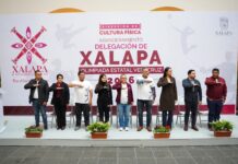 Daniela Griego abanderó a deportistas de la Delegación Xalapa que competirán en la Olimpiada Estatal