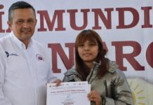 SEV reconoce a Adhara Maite, referente juvenil en ciencia y tecnología