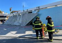 Acordona Protección Civil municipal zona de derrumbe en Plaza del Heroísmo Veracruzano