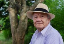 En el marco del Día Internacional de la Lengua Materna, se presenta poemario Sol de obsidiana en el CRX