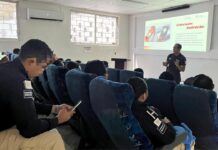 Imparte UECS plática relacionada con el engaño telefónico y extorsión