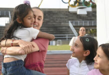 México no se vende, no se rinde y está de pie siempre por su pueblo: Presidenta