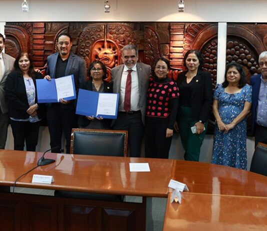 UV renueva titularidades de Desarrollo Institucional y Humanidades