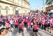 Participan 200 mujeres en “Guantes Rosas” en la ciudad de Veracruz