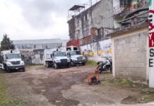 Coatepecanos piden reubicar estacionamiento de camiones recolectores de basura, por riesgo sanitario