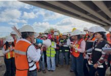 Estudiantes de ingeniería hacen visita técnica al distribuidor vial al puerto de Veracruz