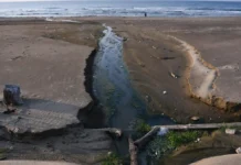 Lo que sucedió en playas de Veracruz, “fue descarga, no derrame”: Semarnat