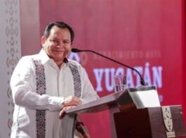 Exhiben a gobernador morenista de Yucatán por acumular 235 hectáreas