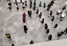 Estudiantes del COBAEV le llevan «Las Mañanitas» a la gobernadora Rocío Nahle en Palacio de Gobierno