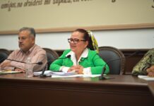 En fomento al deporte, atletas de levantamiento de pesas recibieron materiales de entrenamiento