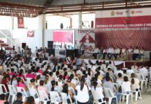 Transformando la Educación salda deuda histórica en telesecundarias, las equipa con pantallas
