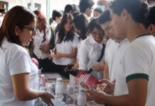 Promueve SEV uso consciente de redes sociales entre estudiantes de bachillerato