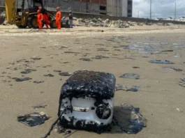 Pemex reconoce derrame por fuga en ducto y separa a funcionarios por ocultamiento de información