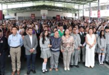 Transformando la Educación entrega más de mil pantallas a telesecundarias de la Región Capital