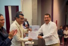 Recibe Pepe Arenas reconocimiento del Congreso de Veracruz por la elaboración de Plan Municipal de Desarrollo