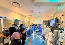 Realiza Hospital Regional de Alta Especialidad del ISSSTE en Veracruz primera neurointervención endovascular: Martí Batres