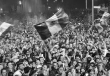 Mueren dos aficionados, por asfixia y aplastados, durante festejo en CDMX por el triunfo de México