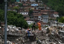 Sube a casi 2 mil el número de muertos y a 10 mil los heridos por sismos en Venezuela