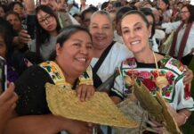 Las mujeres somos el alma de la nación, por eso hay que reconocerlas: Presidenta entrega Pensión Mujeres Bienestar en Quiroga, Michoacán