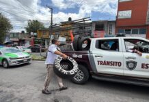 Autoridades recuperan espacios de la vía pública en la colonia Revolución