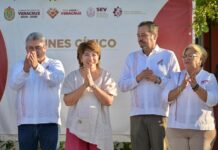 Refrenda Rosa María compromiso con la educación, en el regreso a clases de más de 150 mil estudiantes en la ciudad de Veracruz