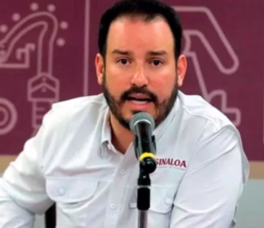 UIF bloquea cuentas de Ricardo Velarde, exsecretario de Economía de Sinaloa, y de su socio