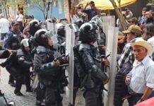 Antimotines desalojan protesta de pobladores de Jalacingo y Altotonga en Xalapa
