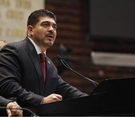 Reportan fallecimiento del diputado federal Zenyazen Escobar