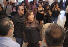 Acude Nahle a despedir a Zenyazen; pide esperar resultados de la investigación