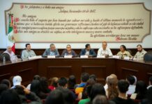 En coordinación con el IVEA, Ayuntamiento entrega certificados de alfabetización