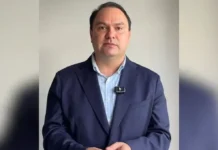 Propone MC placas permanentes en Veracruz; rechaza reemplacamiento en 2027