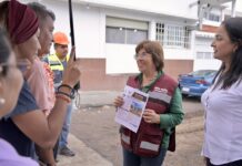 Atiende Rosa María añeja demanda ciudadana con rehabilitación vial en Camino Real