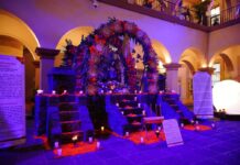 Inicia Ayuntamiento celebraciones del Día de Muertos; con Altar totonaca se recuerda a Melchor Peredo